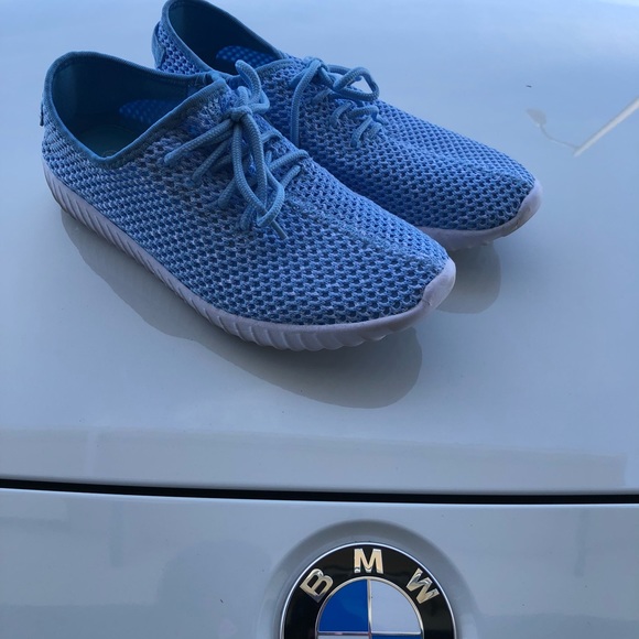 Liv & Jess sneakers - Picture 2 of 2